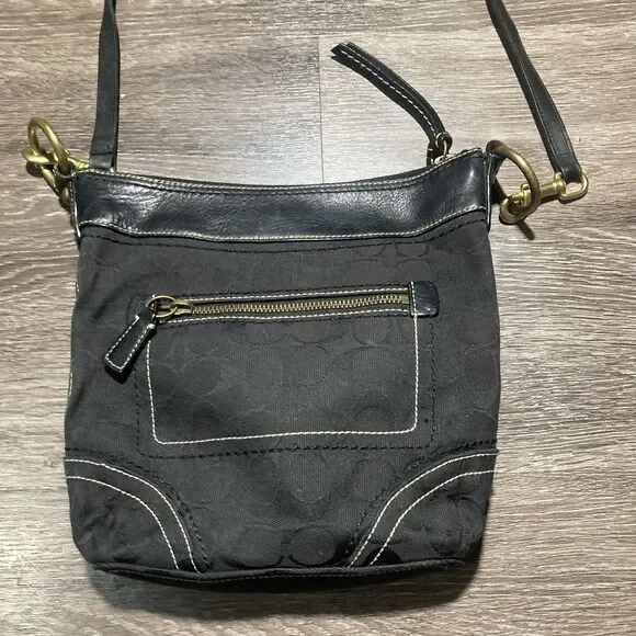 Coach Black Signature Shoulder Bag Canvas Leather Straps - Picture 3 of 11